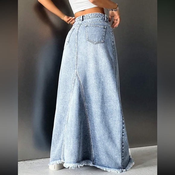 Luxe raw hem denim maxi skirt - Picture 3 of 5